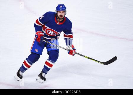 4 marzo 2021: Guarda il centro dei Montreal Canadiens Phillip Danault (24) durante la partita dei Winnipeg Jets contro i Montreal Canadiens al Bell Centre di Montreal, Quebec. David Kirouac/CSM(immagine di credito: &Copy; David Kirouac/CSM tramite cavo ZUMA) Foto Stock