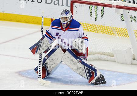 6 marzo 2021: Il portiere dei New York Rangers Alexandar Georgiev (40) durante una partita della NHL tra i New York Rangers e i New Jersey Devils al Prudential Center di Newark, New Jersey Mike Langish/Cal Sport Media.(immagine di credito: &Copy; Mike Langish/CSM tramite cavo ZUMA) Foto Stock
