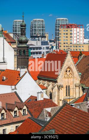 Skyline della città vecchia, Bratislava, Slovacchia Foto Stock