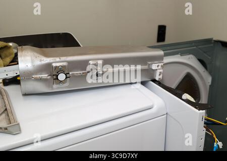 riparazione di un essiccatore rotto Foto Stock