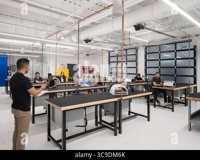 STLCC Florissant Valley Advanced Manufacturing Center, sede: Ferguson MO, architetto: JEMA, architetto paesaggista: DG2 Foto Stock