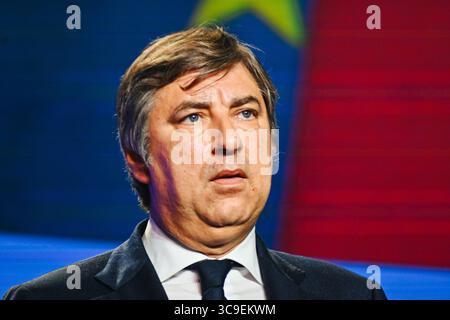 16 ottobre 2022, Vichy, Alvernia Rodano Alpi, Francia: VADYM OMELCHENKO, ambasciatore ucraino in Francia, tiene un discorso al Congresso delle regioni, a Vichy. (Immagine di credito: © Adrien Fillon/ZUMA Press Wire) Foto Stock