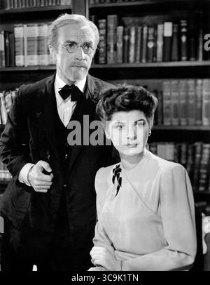 1° novembre 2022, Stati Uniti: Conrad Veidt, Ann Ayars, On-Set of the Film, ''Nazi Agent'', titolo originale: ''salute to Courage'', MGM, 1942 (Credit Image: © JT Vintage/Glasshouse via ZUMA Press Wire) Foto Stock