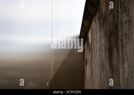 Il Memoriale del muro di Berlino (Gedenkstatte Berliner Mauer) si trova su Bernauer Strasse, dove il muro di Berlino è stato in funzione dal 1961 al 1989. Si estende per 1,4 k Foto Stock