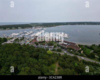 Montauk, New York, Stati Uniti. 5 agosto 2025. La polizia della contea di Suffolk ha identificato la donna trovata morta su una barca ormeggiata al Montauk Yacht Club martedì come Martha Nolan o'Slattara, 33 anni e fondatrice di EastxEast da Manhattan. Il Montauk Yacht Club ha anche un club e un DJ dal vivo al Montauk Yacht Club si trova al 32 Star Island Rd, Montauk, NY 11954 il 5 agosto 2025 a Montauk, New York. Credito: Hoo Me.Com/Media Punch/Alamy Live News Foto Stock