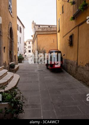 Vedute panoramiche di Deurta, autentico fascino italiano del villaggio Foto Stock