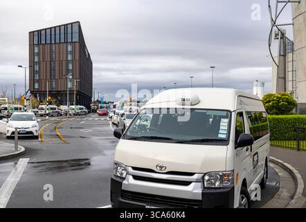 Aeroporto di Christchurch, zona di prelievo taxi fuori dall'area degli arrivi Foto Stock