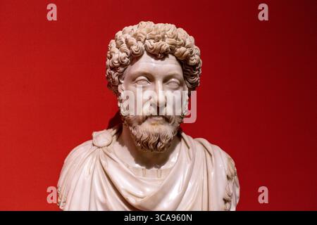 2 luglio 2023: Ritratto scultoreo di Marco Aurelio del II secolo d.C., dall'antica città di Efeso, nel Museo Archeologico Selcuk il 2 luglio 2023. Marco Aurelio Antonino fu imperatore romano dal 161 al 180 d.C. e filosofo stoico. Efeso era una città dell'antica Grecia sulla costa della Ionia, 3 chilometri a sud-ovest dell'attuale Selcuk nella provincia di Smirne, in Turchia. (Immagine di credito: © Tolga Ildun/ZUMA Press Wire) Foto Stock