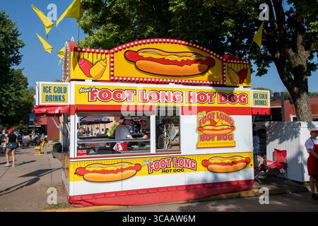 Falcon Heights, Minnesota. Giusto stato. Supporto per hot dog lungo un piede. Foto Stock