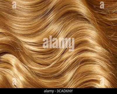 superficie dei capelli biondi ondulati, vista dall'alto Foto Stock