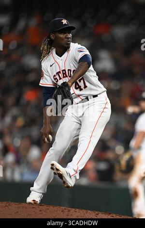 18 aprile 2023, Houston, Texas, Stati Uniti: Il lanciatore di soccorso degli Houston Astros Rafael Montero (47) arriva in testa all'ottavo inning durante la partita MLB tra i Toronto Blue Jays e gli Houston Astros martedì 18 aprile 2023 al Minute Maid Park di Houston, Texas. (Immagine di credito: © Tom Walko/ZUMA Press Wire) Foto Stock