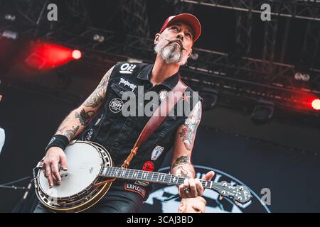 12 agosto 2023, Horsens, Copenaghen, Danimarca: Horsens, Danimarca. 12 agosto 2023. La band danese Skullclub esegue un concerto dal vivo durante il festival danese Jailbreak 2023 a Horsens. (Immagine di credito: © Rolf Meldgaard/Gonzales foto tramite ZUMA Press) Foto Stock