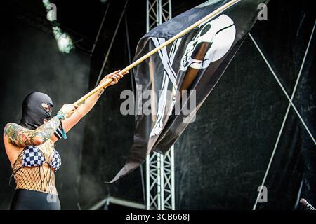 12 agosto 2023, Horsens, Copenaghen, Danimarca: Horsens, Danimarca. 12 agosto 2023. La band danese Skullclub esegue un concerto dal vivo durante il festival danese Jailbreak 2023 a Horsens. (Immagine di credito: © Sebastian Dammark/Gonzales foto tramite ZUMA Press) Foto Stock