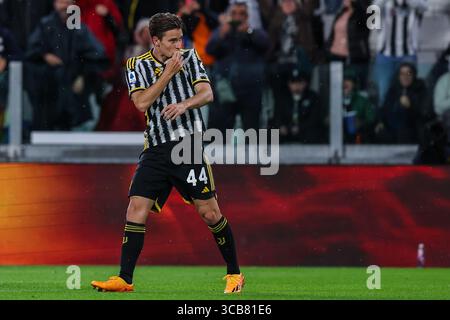 14 maggio 2023, Torino, Italia: Nicolo fagioli della Juventus FC indossa la nuova maglia Home Kit 23/24 durante la partita di calcio di serie A 2022/23 tra Juventus FC e US Cremonese all'Allianz Stadium. Punteggio finale; Juventus 2 - 0 Cremonese. (Immagine di credito: © Fabrizio Carabelli/SOPA Images via ZUMA Press Wire) Foto Stock