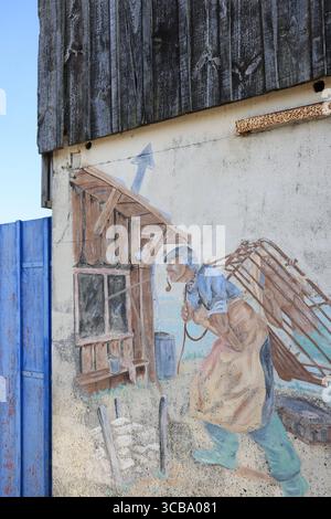 Capanna per la vendita di ostriche e ostriche nel porto di Larros a Gujan-Mestras nella baia di Arcachon, in Francia. Foto Stock