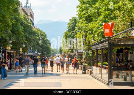 Bulgaria, Sofia, zona pedonale di Vitosha Boulevard Foto Stock