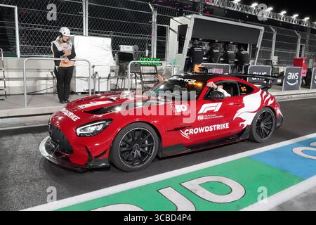 18 novembre 2023, Las Vegas, Nevada, Stati Uniti: 18 novembre, 2023: Safety Car durante il Gran Premio d'Argento di Las Vegas della FIA Formula 1 a Las Vegas NV. Brook Ward / AMG (immagine di credito: © AMG/AMG tramite ZUMA Press Wire) Foto Stock