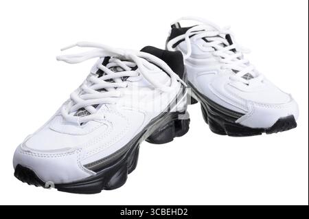 Sneakers bianche, isolate su sfondo bianco Foto Stock