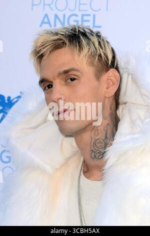 AARON CARTER (7 dicembre 1987 - 5 novembre 2022) il rapper, cantante e attore statunitense che era una pop star pre-adolescente e adolescente durante i primi anni del XXI secolo è stato trovato morto nella sua casa in California sabato. Aveva 34 anni. FOTO DEL FILE SCATTATA IL: 19 agosto 2017, Los Angeles, California, USA: AARON CARTER al Project Angelfood 2017 Angel Awards Gala. (Immagine di credito: © Kathy Hutchins via ZUMA Wire) Foto Stock