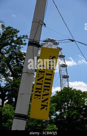 LONDRA, Regno Unito - 28 GIUGNO 2025: Insegna per il Southbank Centre Foto Stock
