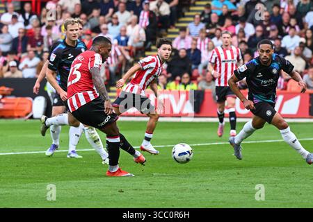 Sheffield, Regno Unito. 9 agosto 2025. Tyrese Campbell dello Sheffield United segna 1-1 punti durante il match tra Sheffield United e Bristol City Sky Bet Championship a Bramall Lane, Sheffield. Il credito per immagini dovrebbe essere: Craig Thomas/Sportimage Credit: Sportimage Ltd/Alamy Live News Foto Stock