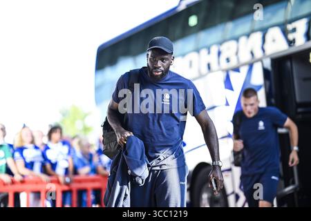 Gent, Belgio. 09 agosto 2025. Gent's Wilfried Kanga arriva per una partita di calcio tra KAA Gent e Royale Union Saint-Gilloise, sabato 09 agosto 2025 a Gent, il giorno 3 della prima divisione del campionato belga 'Jupiler Pro League' 2025-2026. BELGA PHOTO TOM GOYVAERTS credito: Belga News Agency/Alamy Live News Foto Stock