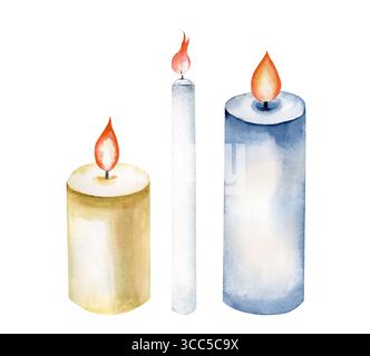 Un set di diverse candele bruciate, disegnate a mano. L'illustrazione ad acquerello è isolata su uno sfondo bianco. Arredamento per le feste. Clipart Foto Stock