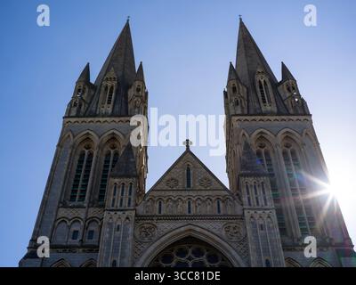 CATTEDRALE DI TRURO BEATA VERGINE MARIA CHIESA D'INGHILTERRA TRE GUGLIE CITTÀ DI TRURO ST MARYS STREET CORNOVAGLIA Foto Stock