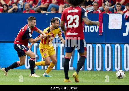 4 giugno 2023, Pamplona, Navarra, Spagna: Jon Moncayola (centrocampista; CA Osasuna) e IvÃn MartÃ­n (centrocampista; Girona FC) durante il calcio spagnolo della Liga Santander, partita tra CA Osasuna e Girona FC allo stadio Sadar. Punteggi finali; CA Osasuna 2-1 Girona FC. (Immagine di credito: © Fernando Pidal/SOPA Images via ZUMA Press Wire) Foto Stock