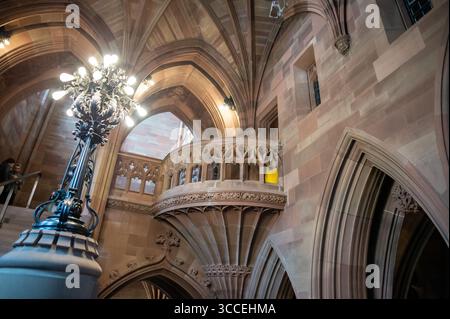 Veduta della John Rylands Library, un edificio in stile neogotico tardo vittoriano che fa parte dell'Università di Manchester. 10 agosto 2025 Inghilterra. Foto Stock