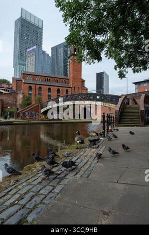Madrid, Spagna. 6 agosto 2025. Vista del canale Castlefield a Manchester, 10 agosto 2025, Inghilterra (foto di Oscar Gonzalez/Sipa USA) credito: SIPA USA/Alamy Live News Foto Stock