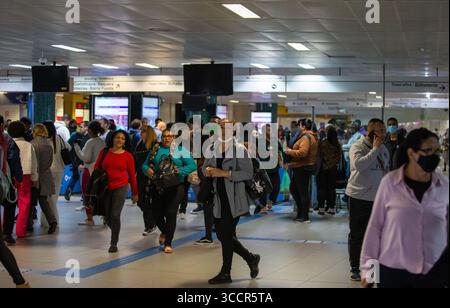 7 luglio 2023, San Paolo, San Paolo, Brasile: san paolo, 20 luglio 2023 un guasto elettrico ha paralizzato le operazioni sulla linea 4 gialla della metropolitana nel tratto tra le stazioni di Fradique Coutinho e HigienÃ³polis questo giovedì pomeriggio (20), a soo paulo, Brasile (immagine di credito: © Wagner Vilas/ZUMA Press Wire) Foto Stock