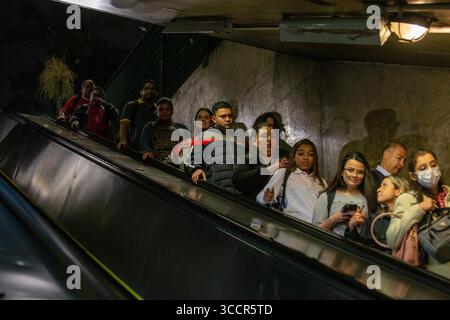 7 luglio 2023, San Paolo, San Paolo, Brasile: san paolo, 20 luglio 2023 un guasto elettrico ha paralizzato le operazioni sulla linea 4 gialla della metropolitana nel tratto tra le stazioni di Fradique Coutinho e HigienÃ³polis questo giovedì pomeriggio (20), a soo paulo, Brasile (immagine di credito: © Wagner Vilas/ZUMA Press Wire) Foto Stock