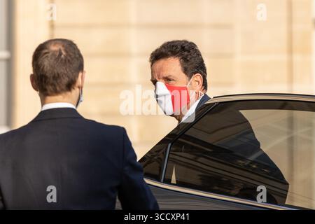 29 aprile 2021, Parigi, Ile-de-France (regione, Francia: Sig. Geoffroy ROUX DE BEZIEUX, presidente di MEDEF. I sindacati e le organizzazioni dei datori di lavoro sono stati invitati dall'Elysee ad un incontro con il Presidente della Repubblica francese, Emmanuel Macron, per lavorare su soluzioni alla crisi economica e sociale legata all'epidemia. (Immagine di credito: © Sadak Souici/ZUMA Press Wire) Foto Stock