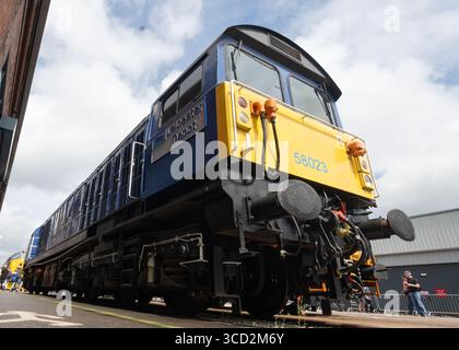 Derby Litchurch Lane Works, Litchurch Lane, Derby, Inghilterra, 3 agosto 2025. Una visione generale della British Rail Class 58 durante l’Alstom presenta «The Greatest Gathering». (Immagine di credito: ©Cody Froggatt/Alamy Live News) Foto Stock