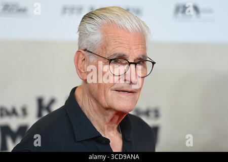 Monaco, Germania. 12 agosto 2025. Sky DU MONT (attore), prima cinematografica della CANOA DI MANITOU il 12 agosto 2025, al Mathaeser Kino di Monaco. Credito: dpa Picture Alliance/Alamy Live News Foto Stock