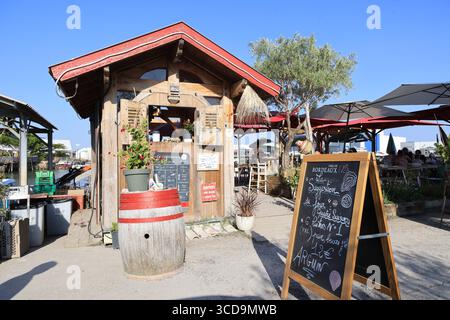 Porto di Port de Larros a Gujan-Mestras, la capitale delle ostriche del bacino di Arcachon. Francia. Porto di Larros a Gujan-Mestras. Foto Stock
