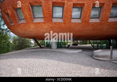 Svizzera, St. Moritz, Chesa futura, Future House di Norman Foster Architect data 2004 Foto Stock