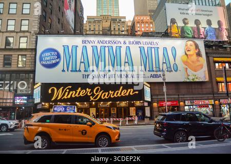 Mamma mia! Striscione musicale al Winter Garden, Times Square, New York City Foto Stock