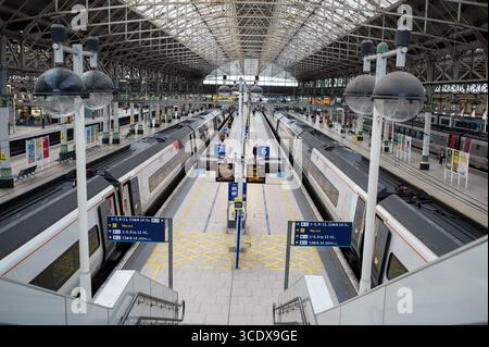 Madrid, Spagna. 7 agosto 2025. Manchester Piccadilly Station è la principale stazione ferroviaria di Manchester, aperta come Store Street nel 1842, Manchester 12 agosto 12025 Inghilterra, Regno Unito. (Foto di Oscar Gonzalez/Sipa USA) credito: SIPA USA/Alamy Live News Foto Stock