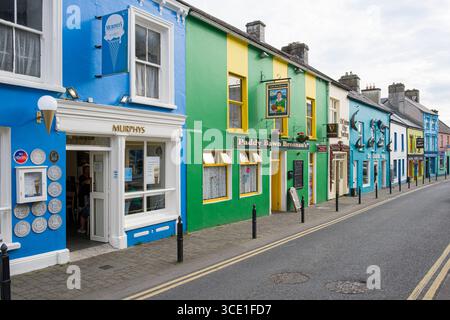 Il Murphys di gelati e di altri negozi, pub lungo Strand Street, Dingle, nella contea di kerry, munster, irlanda Foto Stock