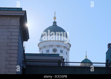 La cattedrale, di Carl Ludvig Engel, è diventata il simbolo di tutta Helsinki Foto Stock