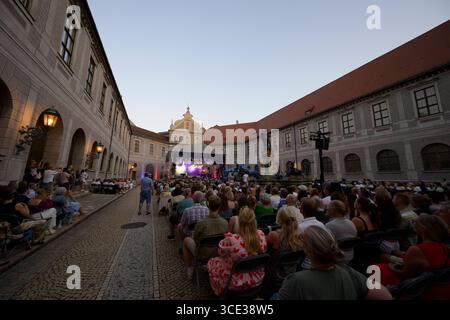 The Music of Queen live beim Brunnenhof Konzert in der Residenz, München am 13.08.2025 *** The Music of Queen live al concerto Brunnenhof nella Residenz, Monaco di Baviera il 13 08 2025 Foto Stock