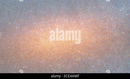 Splendida vista della struttura dorata come il cielo stellato notturno che mostra macchie luminose e vivaci o polvere cosmica. Foto Stock