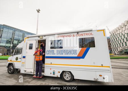 Irlandese di Difesa Civile Mercedes-Benz Vario 815 D mobile incidente unità di comando, Grand Canal Square, Grand Canal Dock, Dublino, Leinster, Irlanda Foto Stock