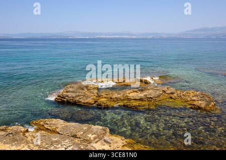 Likva Bay si trova vicino a Sutivan sull'isola di Brac. Croazia Foto Stock