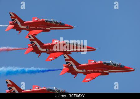 Red Arrows BAE Hawk Tmk1 Aircraft della Royal Air Force esposto alla RAF Waddington Families Day il 12 luglio 2025. Foto Stock