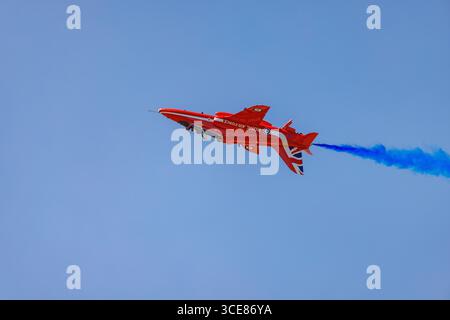 Red Arrows BAE Hawk Tmk1 Aircraft della Royal Air Force esposto alla RAF Waddington Families Day il 12 luglio 2025. Foto Stock