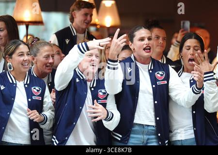 Ilona Maher e le sue compagne di squadra durante una cerimonia di benvenuto al municipio di Sunderland, in vista della Coppa del mondo di rugby femminile che inizia venerdì. Data foto: Sabato 16 agosto 2025. Foto Stock