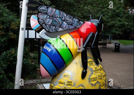 Madrid, Spagna. 7 agosto 2025. View of Canal Street, è una famosa strada conosciuta come il cuore della città Gay and LGBTQ a Manchester, 16 agosto 2025 Inghilterra (foto di Oscar Gonzalez/Sipa USA) credito: SIPA USA/Alamy Live News Foto Stock